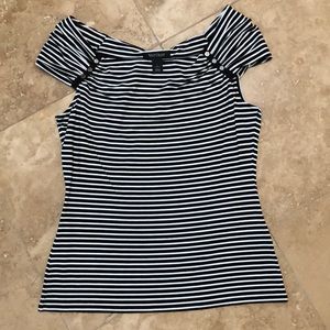 White House Black Market black & white cap sleeve size Large never worn.